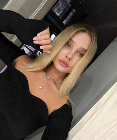  ,   Leila, 20 ,   , 
