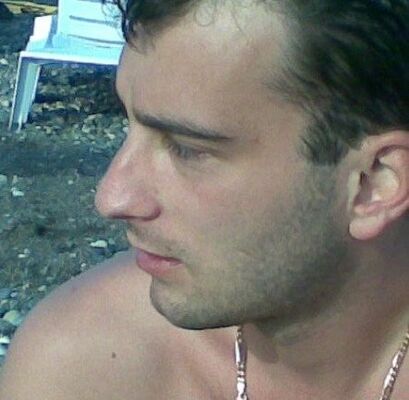  ,   Gio, 46 ,   
