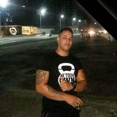 ,   Alexander, 32 ,   ,   