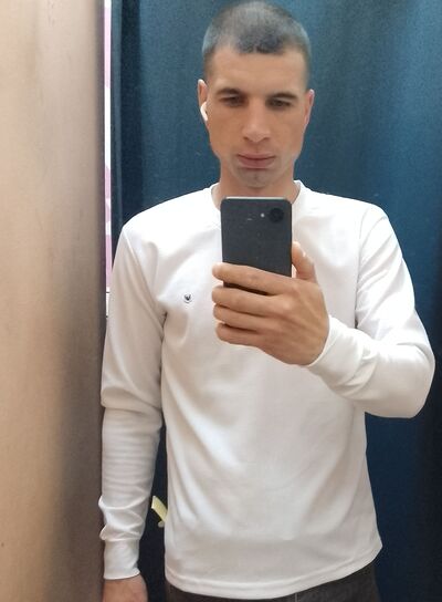  ,   Vladislav, 28 ,   ,   