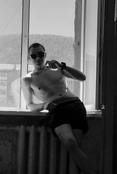  ,   Alexander, 26 ,   c , 