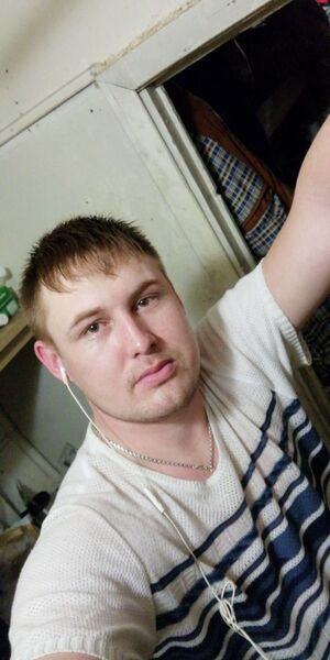  ,   Artur, 34 ,   ,   , c , 