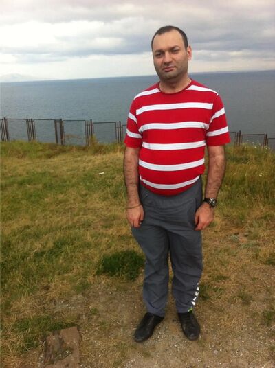  ,   Arman, 42 ,   ,   , c , 