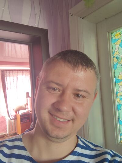  ,   Anton, 35 ,   ,   