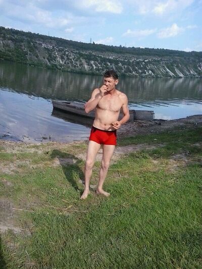  ,   Viorel, 49 ,   ,   