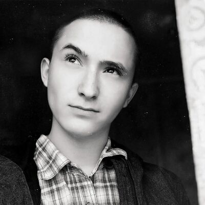  ,   Denis, 23 ,   ,   , c 