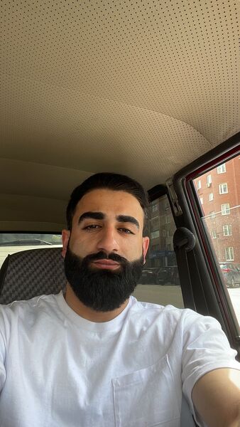  ,   Kamran, 29 ,   ,   