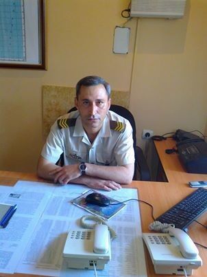  ,   Seymur, 48 ,   