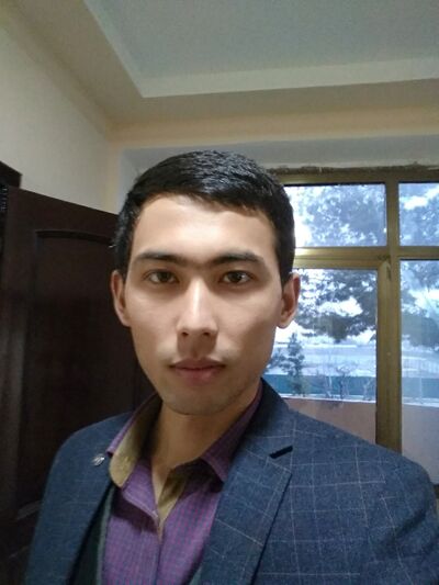  ,   Islombek, 33 ,   