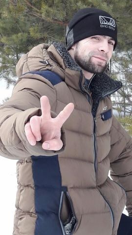  ,   Vadim, 40 ,   