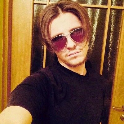  ,   Denis, 28 ,   ,   , c 