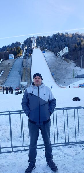  Schleiz,   Patryk, 37 ,   ,   