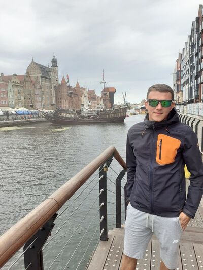  ,   Mikolai, 31 ,   ,   , c 