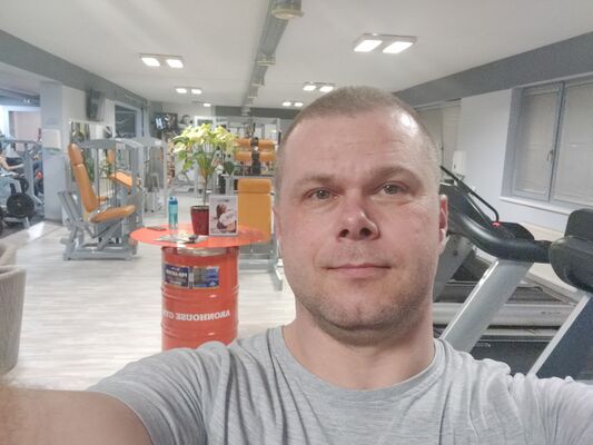  ,   Misko, 49 ,   c 