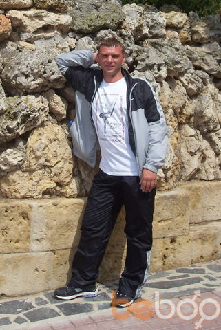  932853  Alex, 52 ,    