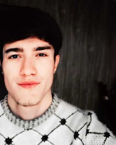  ,   Ali, 22 ,     