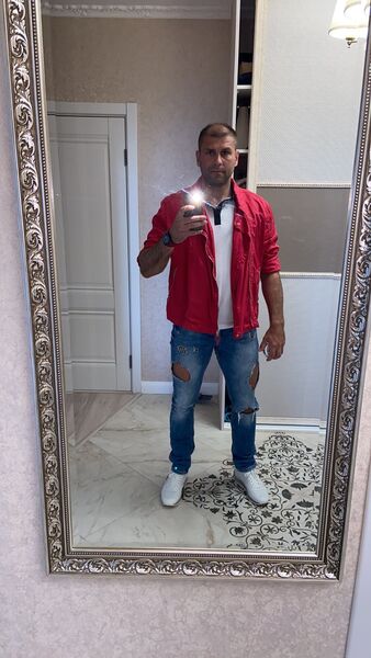  ,   Alex, 38 ,   ,   
