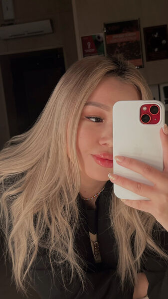  ,   Nika, 28 ,   ,   