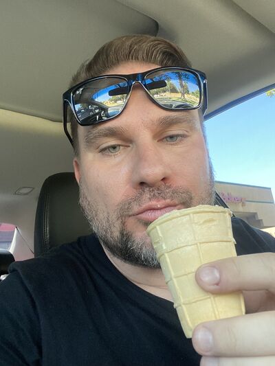  ,   Oleg, 43 ,   c 