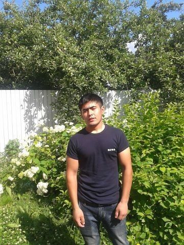  ,   Hayotbek, 32 ,   ,   , c 
