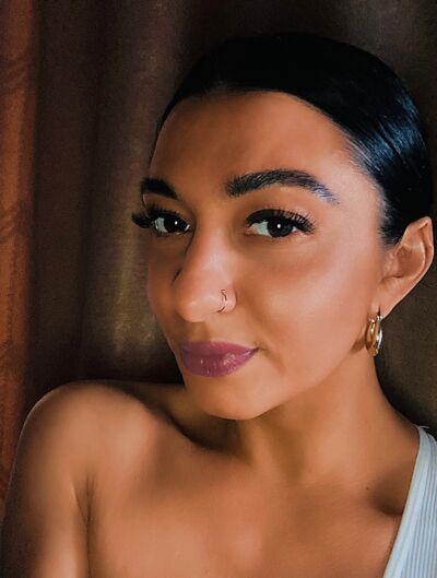  ,   Anna, 38 ,   ,   