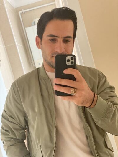  ,   Enis, 33 ,   ,   