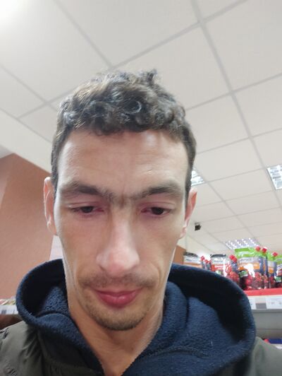  ,   Mrik, 37 ,   ,   , c 