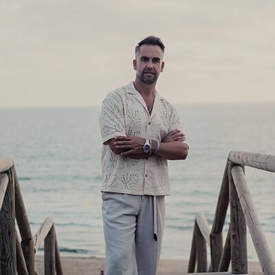  -,   , 42 ,   ,   