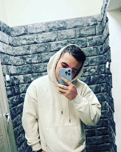 ,   Konstantin, 24 ,     , c 