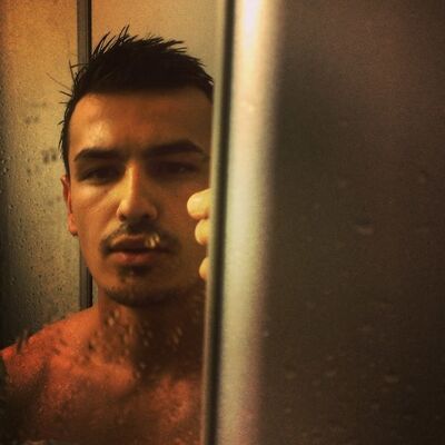  ,   Aziz, 33 ,   ,   , c 