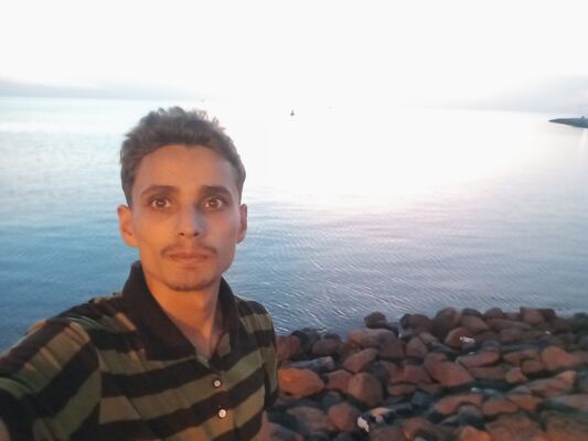  Jiddah,   Zeeshan, 26 ,   ,   