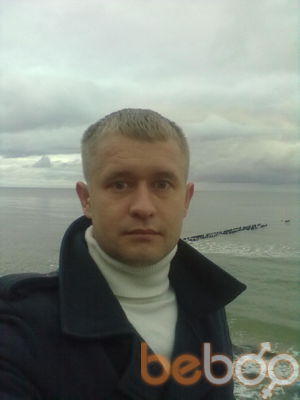  ,   Anton, 40 ,   