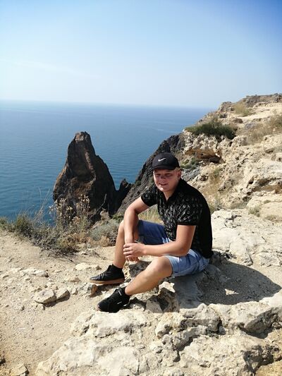  ,   Denis, 33 ,   ,   