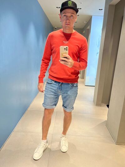  -,   , 35 ,   