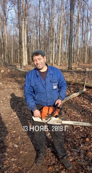  ,   Viktor, 51 ,   ,   , c 