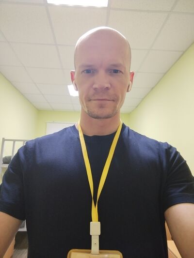 -,   Denis, 37 ,   ,   , c 