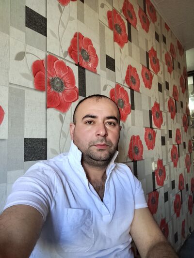  ,   Ruslan, 33 ,   ,   