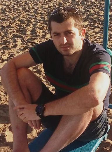  8370543  Daniel, 33 ,    