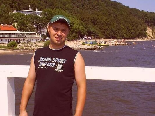  Jasien,   , 46 ,     