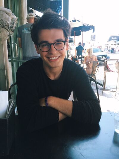  ,   Alex, 24 ,   ,   