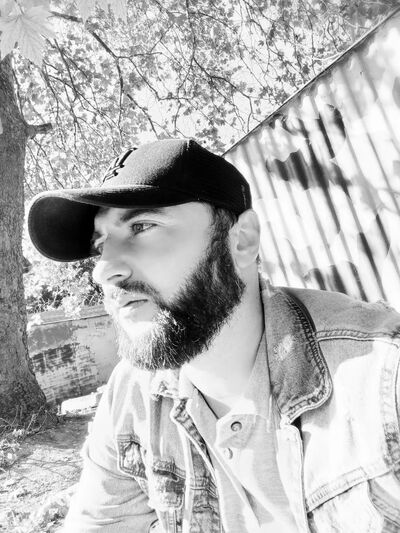  ,   Alex, 32 ,   ,   