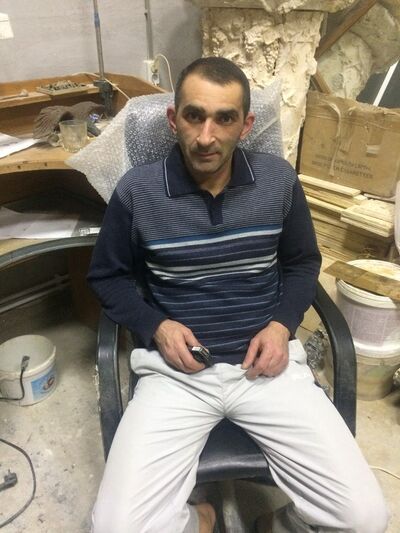  ,   Artur, 44 ,   ,   , c 