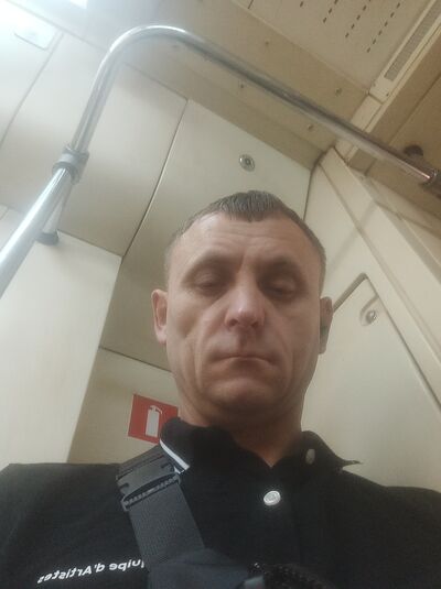  ,   Ivan, 45 ,   ,   