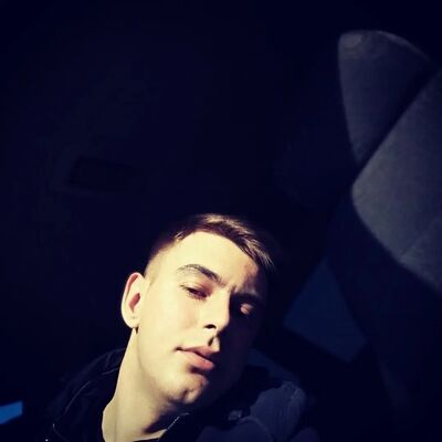  ,   Leo, 34 ,   ,   