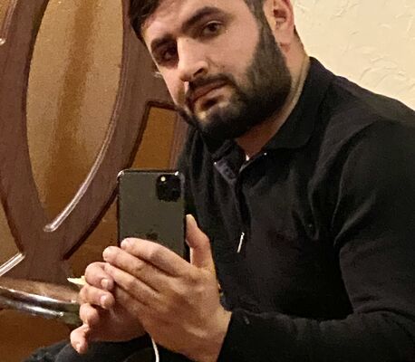  New York City,   Artur, 28 ,   ,   