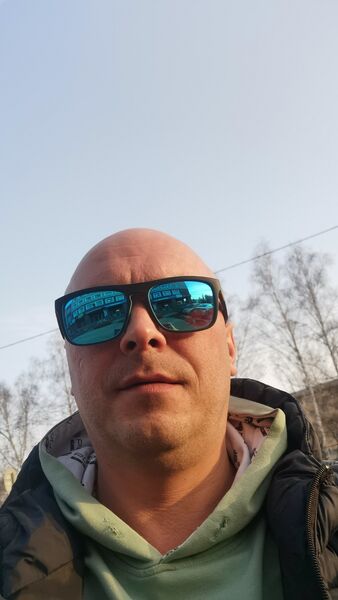  ,   Stas, 46 ,   ,   
