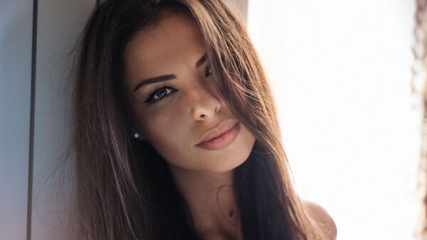  ,   Milana, 26 ,   ,   , c , 