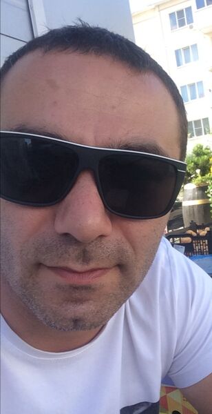  ,   Armen, 43 ,   ,   