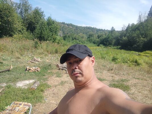  ,   Ruslan, 36 ,   ,   