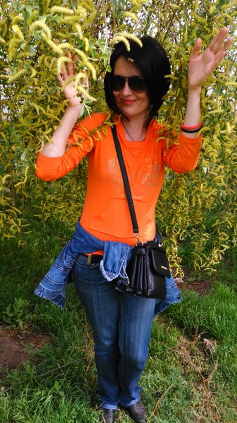  ,   Anna, 47 ,   c , 